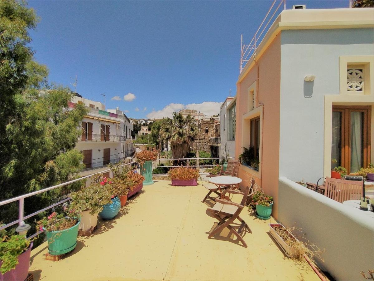 Pallada Rooms Tinos Island Екстер'єр фото